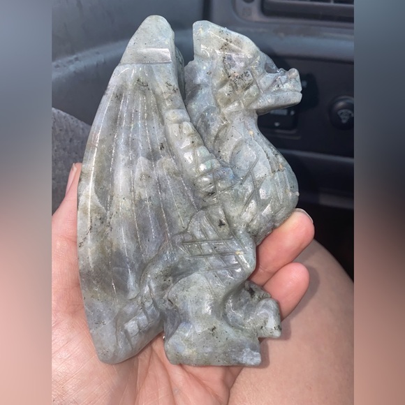 Lab Dragon - Picture 3 of 3